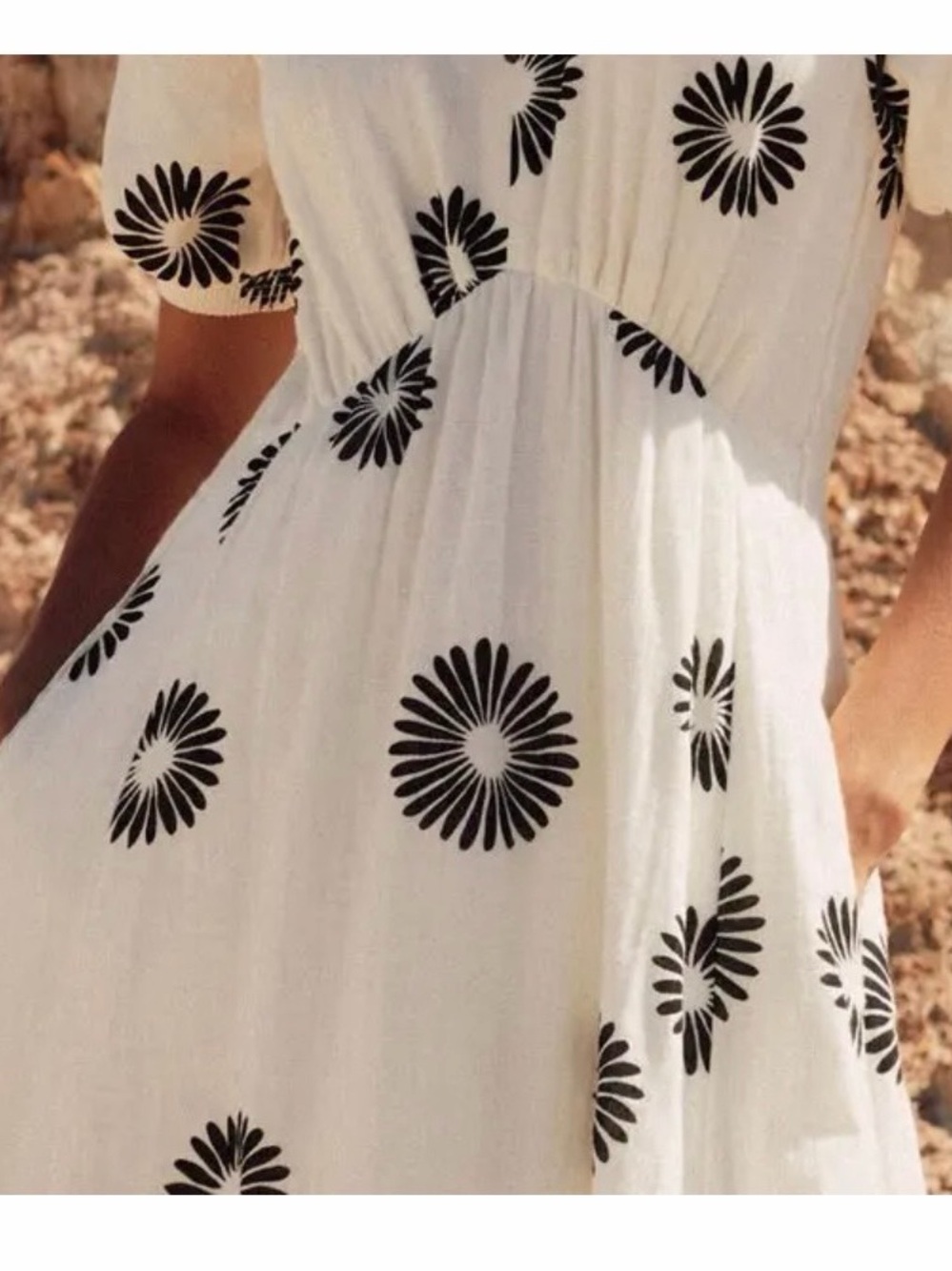 ME+EM Cheesecloth Modern Daisy Print Midi Dress Crème Black Sz 2 - Picture 7 of 17